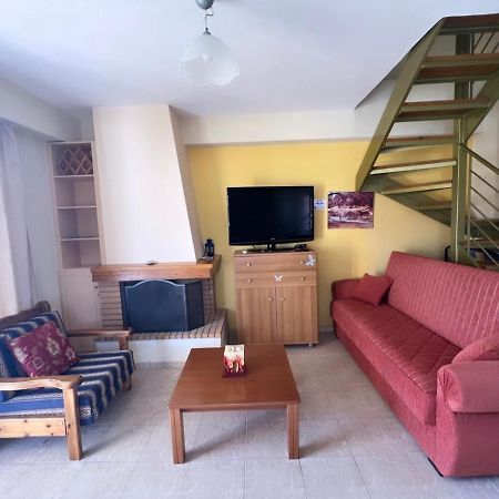 Maisonette Sea View , Finikounda Bagian luar foto